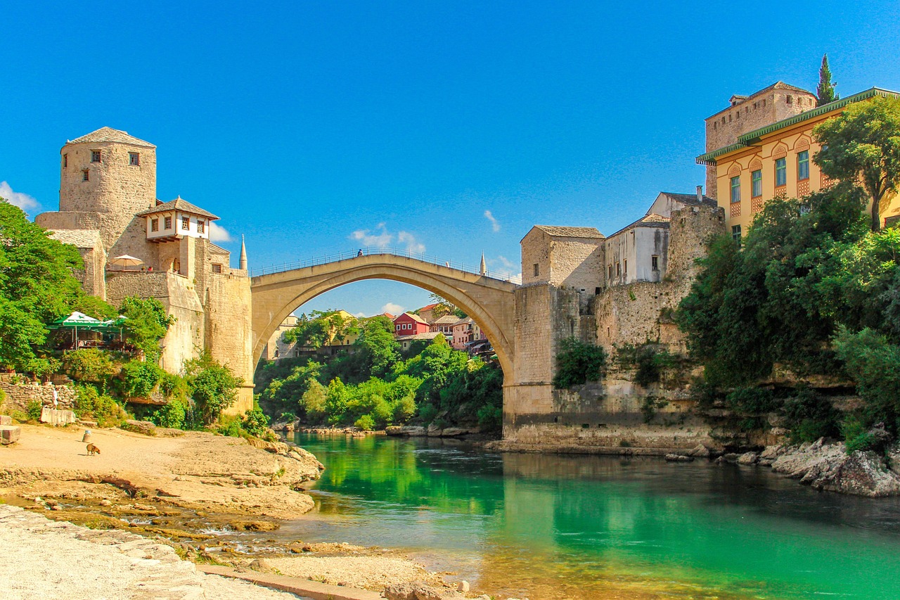 Havf ve Reca Arasında: Bosna'da Bir Yolculuk